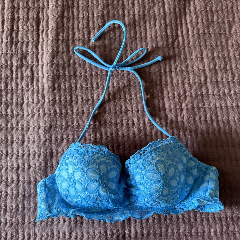 Victoria’s Secret • Bikini top